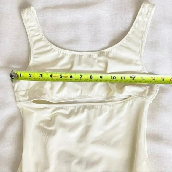NWT SOLID&STRIPED THE NATASHA Cut Out One Piece Swimsuit Cream Size L - Picture 6 of 16